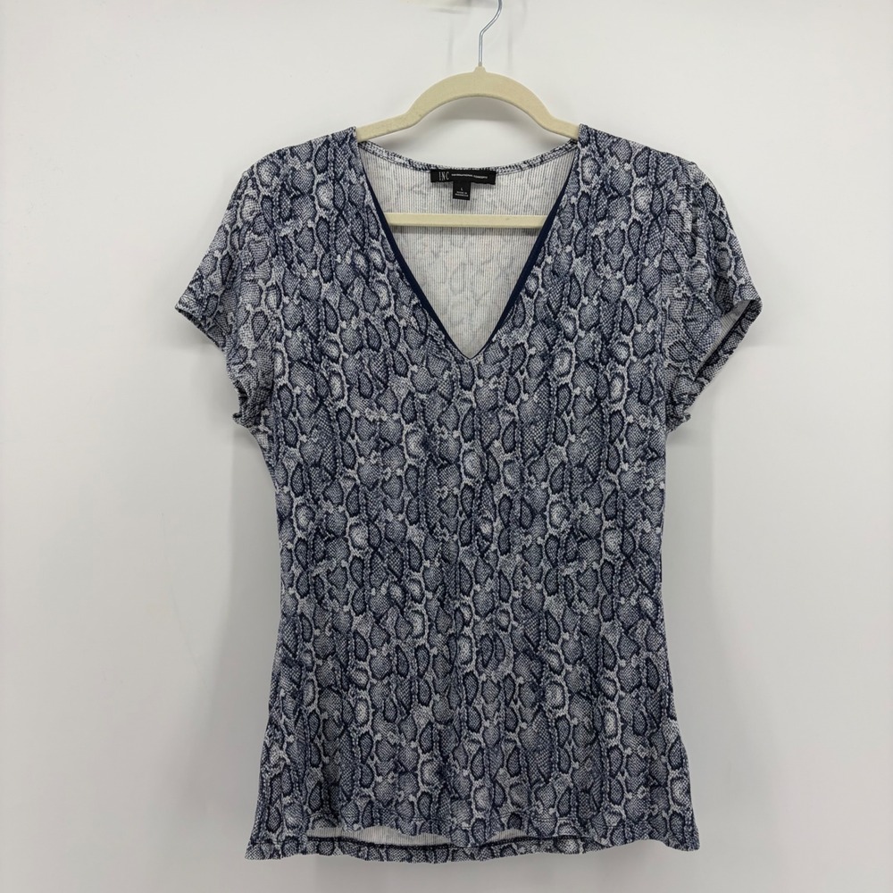INC Womens L Blue Snakeskin Short Sleeve V-Neck Ribbed Top Animal Print